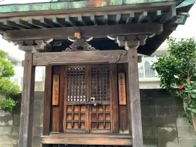 自性院の末社・摂社