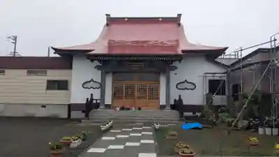 法泉寺の本殿・本堂