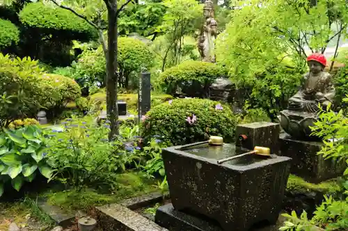 長命寺の手水舎