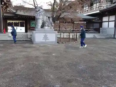 寒川神社の狛犬