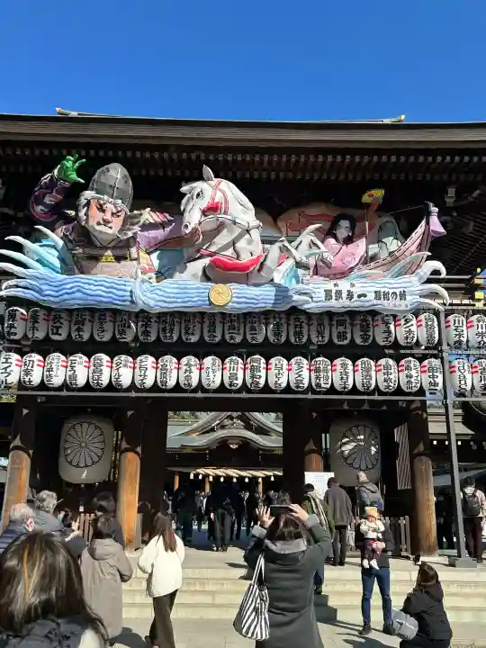 寒川神社の{uncategorized: "未分類", other: "その他", undefined: "問題あり", building: "その他建物", grave: "お墓", sacred_gate: "鳥居", guardian: "狛犬", statue: "像", buddha: "仏像", history: "歴史", nature: "自然", garden: "庭園", animal: "動物", pagoda: "塔", temizu: "手水舎", mountain_gate: "山門・神門", sanctuary: "本殿・本堂", subordinate: "末社・摂社", art: "芸術", scenery: "景色", jizo: "地蔵", ema: "絵馬", goshuin: "御朱印", omikuji: "おみくじ", items: "授与品その他", amulet: "お守り", goshuincho: "御朱印帳", eats: "食事", festival: "お祭り", votive_dance: "神楽", shichigosan: "七五三参", wedding: "結婚式", experience: "体験その他", initially: "初詣", around: "周辺", anti_infection: "感染症対策"}