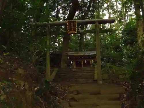 事任八幡宮の鳥居