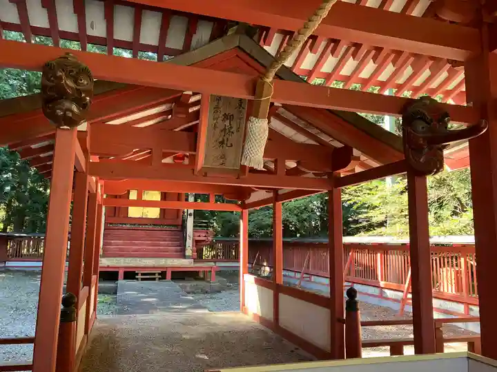 冨士御室浅間神社の本殿・本堂