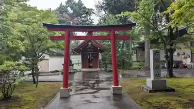 六號神社(鷹栖神社)の鳥居