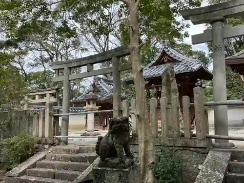 斑鳩神社の末社