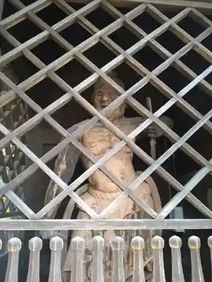 塩船観音寺の像