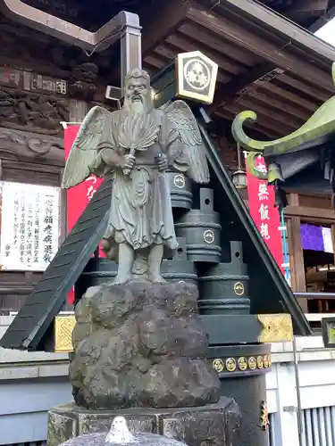 高尾山薬王院の像