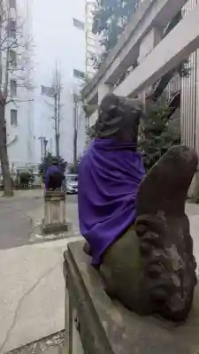 日本橋日枝神社の{uncategorized: "未分類", other: "その他", undefined: "問題あり", building: "その他建物", grave: "お墓", sacred_gate: "鳥居", guardian: "狛犬", statue: "像", buddha: "仏像", history: "歴史", nature: "自然", garden: "庭園", animal: "動物", pagoda: "塔", temizu: "手水舎", mountain_gate: "山門・神門", sanctuary: "本殿・本堂", subordinate: "末社・摂社", art: "芸術", scenery: "景色", jizo: "地蔵", ema: "絵馬", goshuin: "御朱印", omikuji: "おみくじ", items: "授与品その他", amulet: "お守り", goshuincho: "御朱印帳", eats: "食事", festival: "お祭り", votive_dance: "神楽", shichigosan: "七五三参", wedding: "結婚式", experience: "体験その他", initially: "初詣", around: "周辺", anti_infection: "感染症対策"}