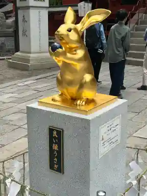 日光二荒山神社の{uncategorized: "未分類", other: "その他", undefined: "問題あり", building: "その他建物", grave: "お墓", sacred_gate: "鳥居", guardian: "狛犬", statue: "像", buddha: "仏像", history: "歴史", nature: "自然", garden: "庭園", animal: "動物", pagoda: "塔", temizu: "手水舎", mountain_gate: "山門・神門", sanctuary: "本殿・本堂", subordinate: "末社・摂社", art: "芸術", scenery: "景色", jizo: "地蔵", ema: "絵馬", goshuin: "御朱印", omikuji: "おみくじ", items: "授与品その他", amulet: "お守り", goshuincho: "御朱印帳", eats: "食事", festival: "お祭り", votive_dance: "神楽", shichigosan: "七五三参", wedding: "結婚式", experience: "体験その他", initially: "初詣", around: "周辺", anti_infection: "感染症対策"}