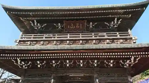 川崎大師（平間寺）の山門・神門