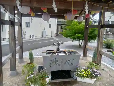 眞中神社の{uncategorized: "未分類", other: "その他", undefined: "問題あり", building: "その他建物", grave: "お墓", sacred_gate: "鳥居", guardian: "狛犬", statue: "像", buddha: "仏像", history: "歴史", nature: "自然", garden: "庭園", animal: "動物", pagoda: "塔", temizu: "手水舎", mountain_gate: "山門・神門", sanctuary: "本殿・本堂", subordinate: "末社・摂社", art: "芸術", scenery: "景色", jizo: "地蔵", ema: "絵馬", goshuin: "御朱印", omikuji: "おみくじ", items: "授与品その他", amulet: "お守り", goshuincho: "御朱印帳", eats: "食事", festival: "お祭り", votive_dance: "神楽", shichigosan: "七五三参", wedding: "結婚式", experience: "体験その他", initially: "初詣", around: "周辺", anti_infection: "感染症対策"}