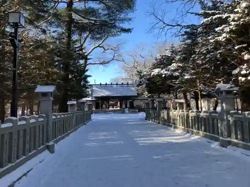 千歳神社の山門・神門