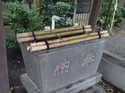 母智丘神社の手水舎