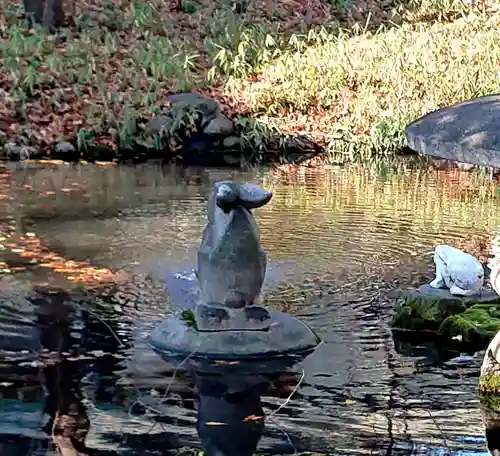 調神社の庭園