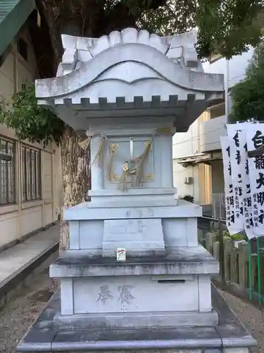 八王子社の末社・摂社