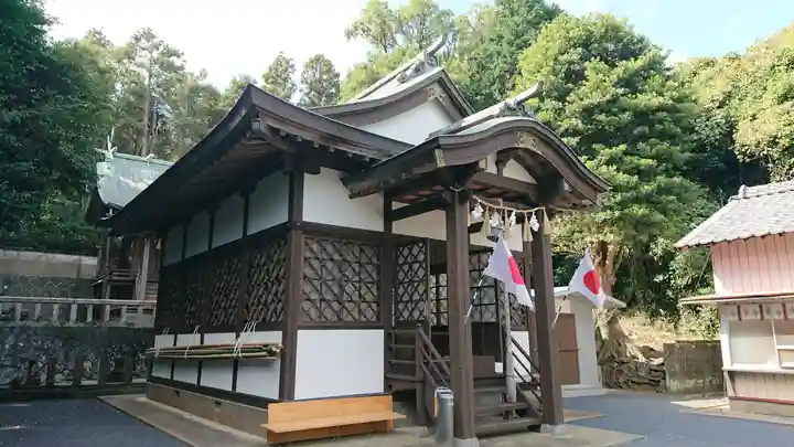 國津神社の本殿・本堂