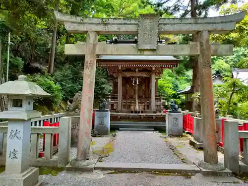 大伴神社の本殿