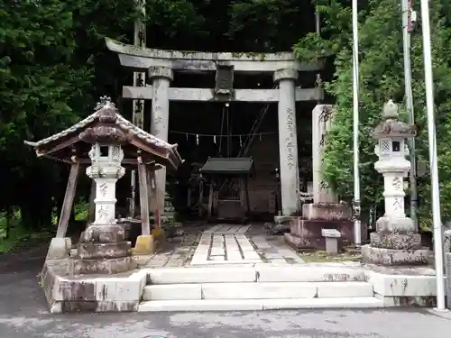 御嶽神社(王滝口）里宮の鳥居