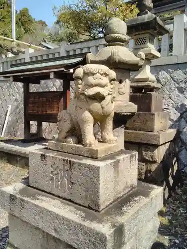 神峰神社の狛犬