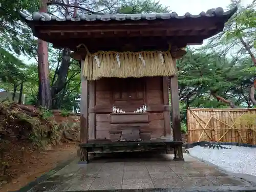 紅葉八幡宮の末社・摂社