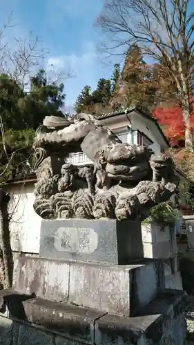 石都々古和気神社の狛犬