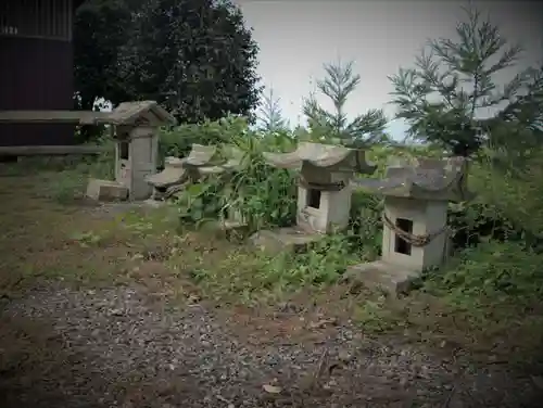 稲荷大明神の末社