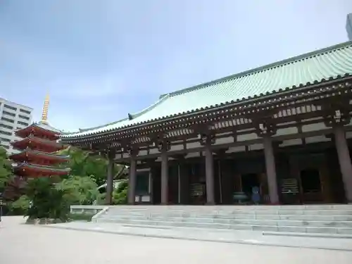 東長寺の本殿・本堂