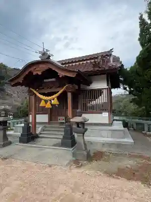 恵比須神社の{uncategorized: "未分類", other: "その他", undefined: "問題あり", building: "その他建物", grave: "お墓", sacred_gate: "鳥居", guardian: "狛犬", statue: "像", buddha: "仏像", history: "歴史", nature: "自然", garden: "庭園", animal: "動物", pagoda: "塔", temizu: "手水舎", mountain_gate: "山門・神門", sanctuary: "本殿・本堂", subordinate: "末社・摂社", art: "芸術", scenery: "景色", jizo: "地蔵", ema: "絵馬", goshuin: "御朱印", omikuji: "おみくじ", items: "授与品その他", amulet: "お守り", goshuincho: "御朱印帳", eats: "食事", festival: "お祭り", votive_dance: "神楽", shichigosan: "七五三参", wedding: "結婚式", experience: "体験その他", initially: "初詣", around: "周辺", anti_infection: "感染症対策"}
