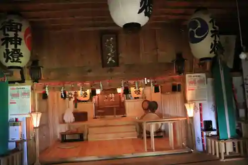 白幡八幡神社の本殿・本堂