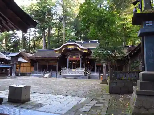 諏訪大社の本殿・本堂