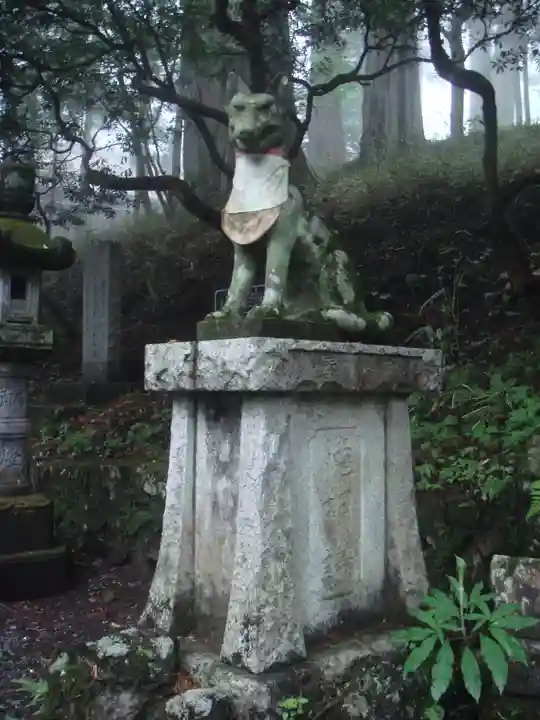 三峯神社の狛犬