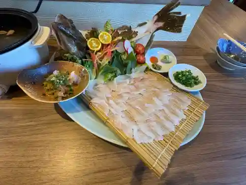 白山神社の{uncategorized: "未分類", other: "その他", undefined: "問題あり", building: "その他建物", grave: "お墓", sacred_gate: "鳥居", guardian: "狛犬", statue: "像", buddha: "仏像", history: "歴史", nature: "自然", garden: "庭園", animal: "動物", pagoda: "塔", temizu: "手水舎", mountain_gate: "山門・神門", sanctuary: "本殿・本堂", subordinate: "末社・摂社", art: "芸術", scenery: "景色", jizo: "地蔵", ema: "絵馬", goshuin: "御朱印", omikuji: "おみくじ", items: "授与品その他", amulet: "お守り", goshuincho: "御朱印帳", eats: "食事", festival: "お祭り", votive_dance: "神楽", shichigosan: "七五三参", wedding: "結婚式", experience: "体験その他", initially: "初詣", around: "周辺", anti_infection: "感染症対策"}