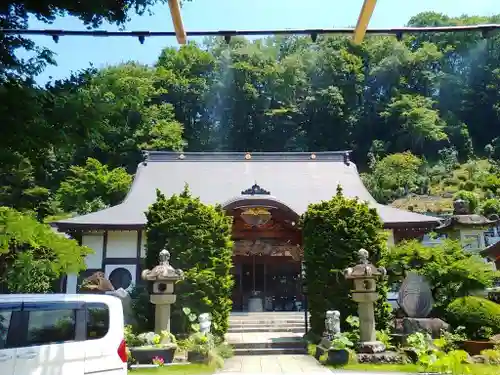 野坂寺の本殿