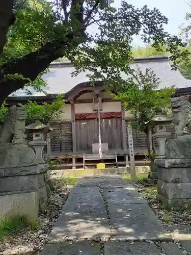 八柱神社の本殿