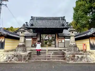 高蔵寺の山門・神門