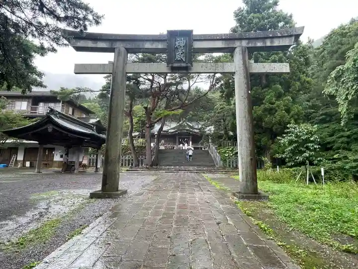 函館八幡宮の鳥居