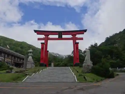 湯殿山神社（出羽三山神社）(山形県)