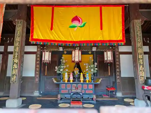 萬福寺の本殿・本堂