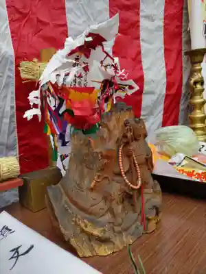 葦桁山　永昌院の像