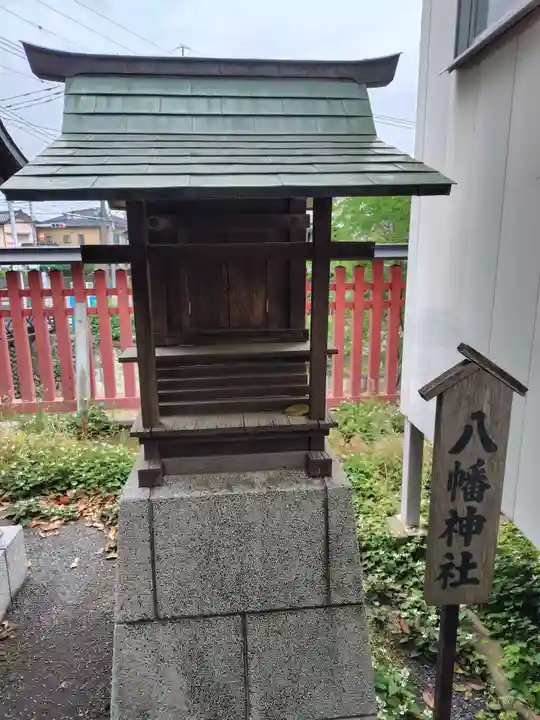 六塚稲荷神社(埼玉県)