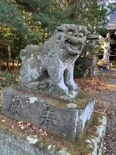 黒田原神社の狛犬