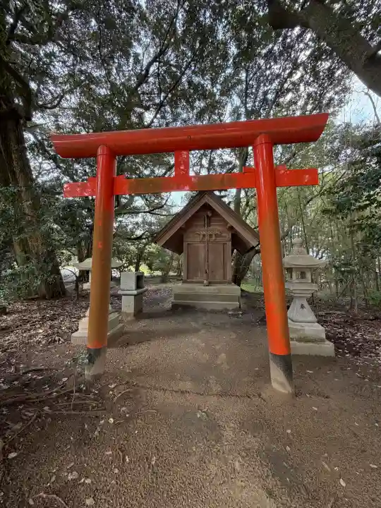 長浜神社の{uncategorized: "未分類", other: "その他", undefined: "問題あり", building: "その他建物", grave: "お墓", sacred_gate: "鳥居", guardian: "狛犬", statue: "像", buddha: "仏像", history: "歴史", nature: "自然", garden: "庭園", animal: "動物", pagoda: "塔", temizu: "手水舎", mountain_gate: "山門・神門", sanctuary: "本殿・本堂", subordinate: "末社・摂社", art: "芸術", scenery: "景色", jizo: "地蔵", ema: "絵馬", goshuin: "御朱印", omikuji: "おみくじ", items: "授与品その他", amulet: "お守り", goshuincho: "御朱印帳", eats: "食事", festival: "お祭り", votive_dance: "神楽", shichigosan: "七五三参", wedding: "結婚式", experience: "体験その他", initially: "初詣", around: "周辺", anti_infection: "感染症対策"}