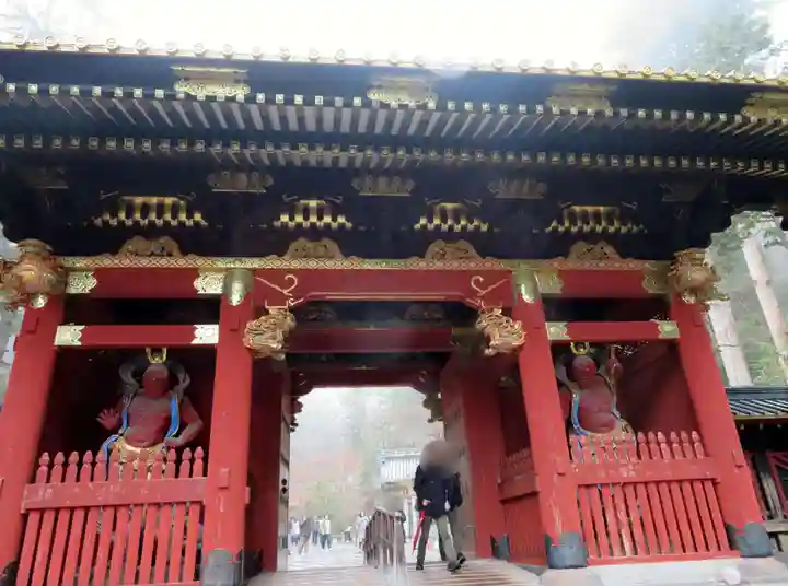 輪王寺の山門・神門