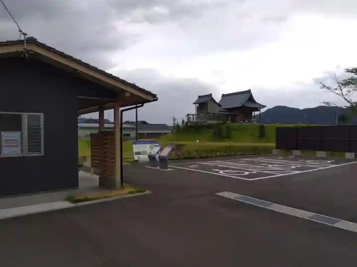 八幡神社(兜山古墳)(福井県)
