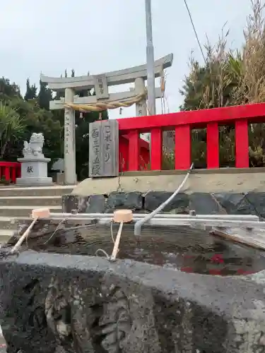 織幡神社の{uncategorized: "未分類", other: "その他", undefined: "問題あり", building: "その他建物", grave: "お墓", sacred_gate: "鳥居", guardian: "狛犬", statue: "像", buddha: "仏像", history: "歴史", nature: "自然", garden: "庭園", animal: "動物", pagoda: "塔", temizu: "手水舎", mountain_gate: "山門・神門", sanctuary: "本殿・本堂", subordinate: "末社・摂社", art: "芸術", scenery: "景色", jizo: "地蔵", ema: "絵馬", goshuin: "御朱印", omikuji: "おみくじ", items: "授与品その他", amulet: "お守り", goshuincho: "御朱印帳", eats: "食事", festival: "お祭り", votive_dance: "神楽", shichigosan: "七五三参", wedding: "結婚式", experience: "体験その他", initially: "初詣", around: "周辺", anti_infection: "感染症対策"}