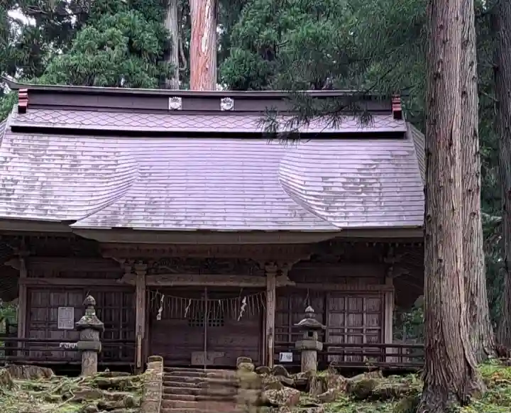 高倉神社の{uncategorized: "未分類", other: "その他", undefined: "問題あり", building: "その他建物", grave: "お墓", sacred_gate: "鳥居", guardian: "狛犬", statue: "像", buddha: "仏像", history: "歴史", nature: "自然", garden: "庭園", animal: "動物", pagoda: "塔", temizu: "手水舎", mountain_gate: "山門・神門", sanctuary: "本殿・本堂", subordinate: "末社・摂社", art: "芸術", scenery: "景色", jizo: "地蔵", ema: "絵馬", goshuin: "御朱印", omikuji: "おみくじ", items: "授与品その他", amulet: "お守り", goshuincho: "御朱印帳", eats: "食事", festival: "お祭り", votive_dance: "神楽", shichigosan: "七五三参", wedding: "結婚式", experience: "体験その他", initially: "初詣", around: "周辺", anti_infection: "感染症対策"}