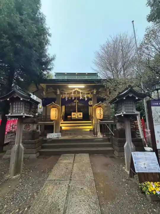 上目黒氷川神社の{uncategorized: "未分類", other: "その他", undefined: "問題あり", building: "その他建物", grave: "お墓", sacred_gate: "鳥居", guardian: "狛犬", statue: "像", buddha: "仏像", history: "歴史", nature: "自然", garden: "庭園", animal: "動物", pagoda: "塔", temizu: "手水舎", mountain_gate: "山門・神門", sanctuary: "本殿・本堂", subordinate: "末社・摂社", art: "芸術", scenery: "景色", jizo: "地蔵", ema: "絵馬", goshuin: "御朱印", omikuji: "おみくじ", items: "授与品その他", amulet: "お守り", goshuincho: "御朱印帳", eats: "食事", festival: "お祭り", votive_dance: "神楽", shichigosan: "七五三参", wedding: "結婚式", experience: "体験その他", initially: "初詣", around: "周辺", anti_infection: "感染症対策"}