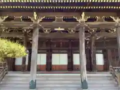 瀬辺了泉寺の本殿