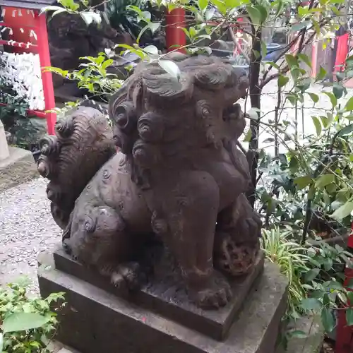 三崎稲荷神社の狛犬