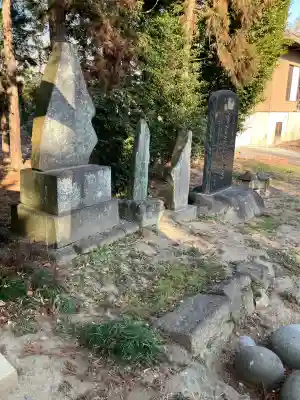 部屋八幡宮の{uncategorized: "未分類", other: "その他", undefined: "問題あり", building: "その他建物", grave: "お墓", sacred_gate: "鳥居", guardian: "狛犬", statue: "像", buddha: "仏像", history: "歴史", nature: "自然", garden: "庭園", animal: "動物", pagoda: "塔", temizu: "手水舎", mountain_gate: "山門・神門", sanctuary: "本殿・本堂", subordinate: "末社・摂社", art: "芸術", scenery: "景色", jizo: "地蔵", ema: "絵馬", goshuin: "御朱印", omikuji: "おみくじ", items: "授与品その他", amulet: "お守り", goshuincho: "御朱印帳", eats: "食事", festival: "お祭り", votive_dance: "神楽", shichigosan: "七五三参", wedding: "結婚式", experience: "体験その他", initially: "初詣", around: "周辺", anti_infection: "感染症対策"}